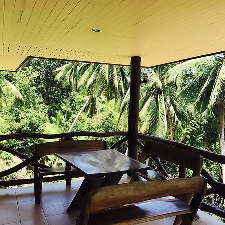 Sunyo Garden Guesthouse บ้านใต้ ภายนอก รูปภาพ