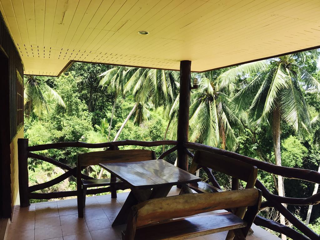 Sunyo Garden Guesthouse บ้านใต้ ภายนอก รูปภาพ